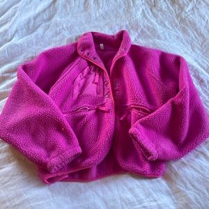 hit the slopes fleece jacket in magenta
